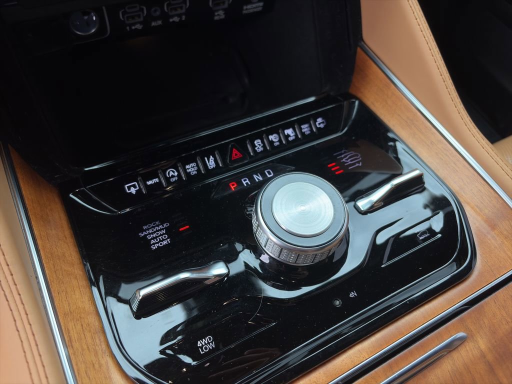 Used 2022 Jeep Grand Wagoneer Series III w/ Rear Seat Video Group 1 image 24