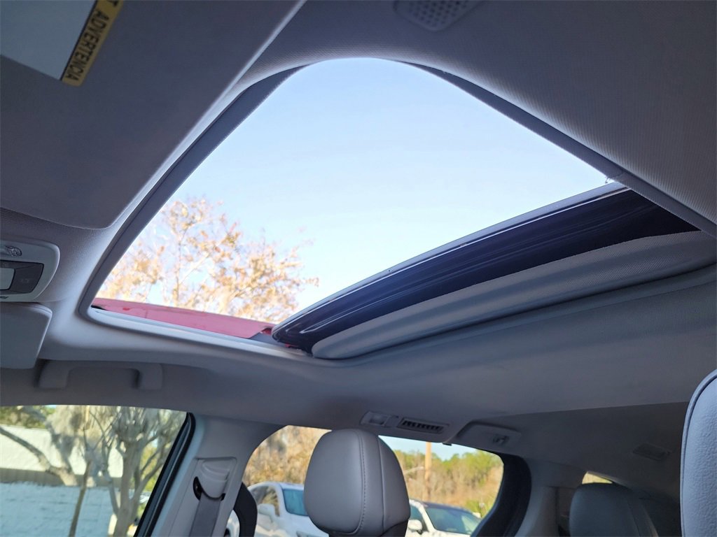 Used 2022 Toyota Sienna XLE image 37