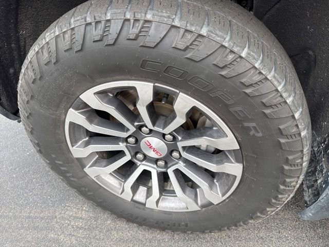 Used 2019 GMC Sierra 1500 AT4 w/ Off Road Performance Package image 14