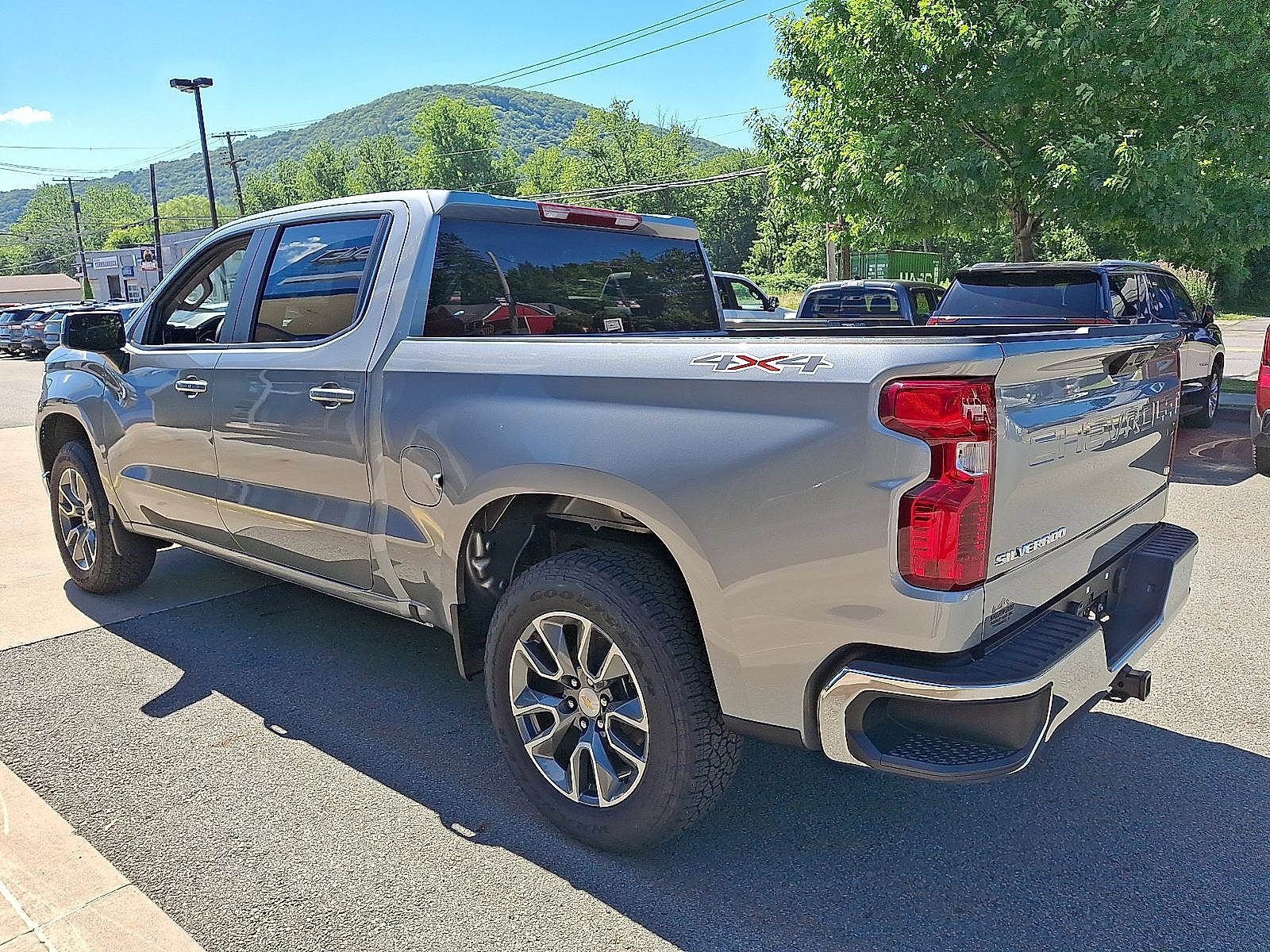New 2026 Chevrolet Silverado 1500 LT AWD/4WD image 4