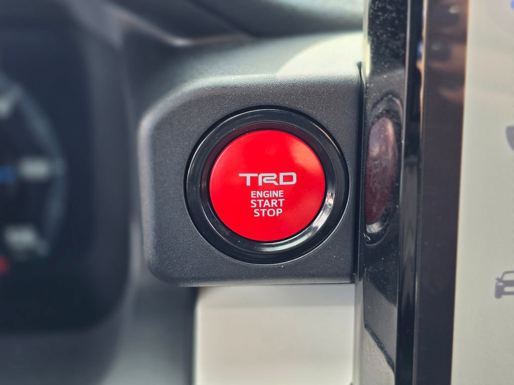 Used 2024 Toyota Tacoma TRD Sport w/ TRD Sport Upgrade Package image 31