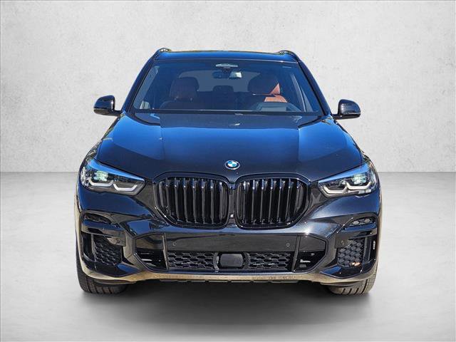 Used 2022 BMW X5 M50i image 2