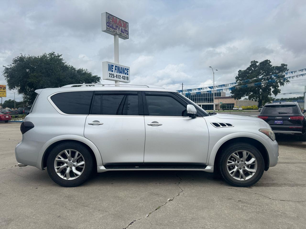 Used 2013 INFINITI QX56 4WD w/ Theater Pkg image 13