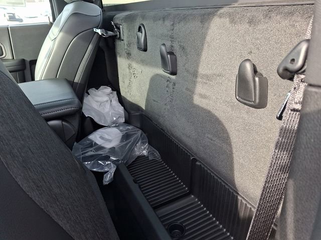 Used 2024 RAM 2500 Tradesman w/ Chrome Appearance Group image 10