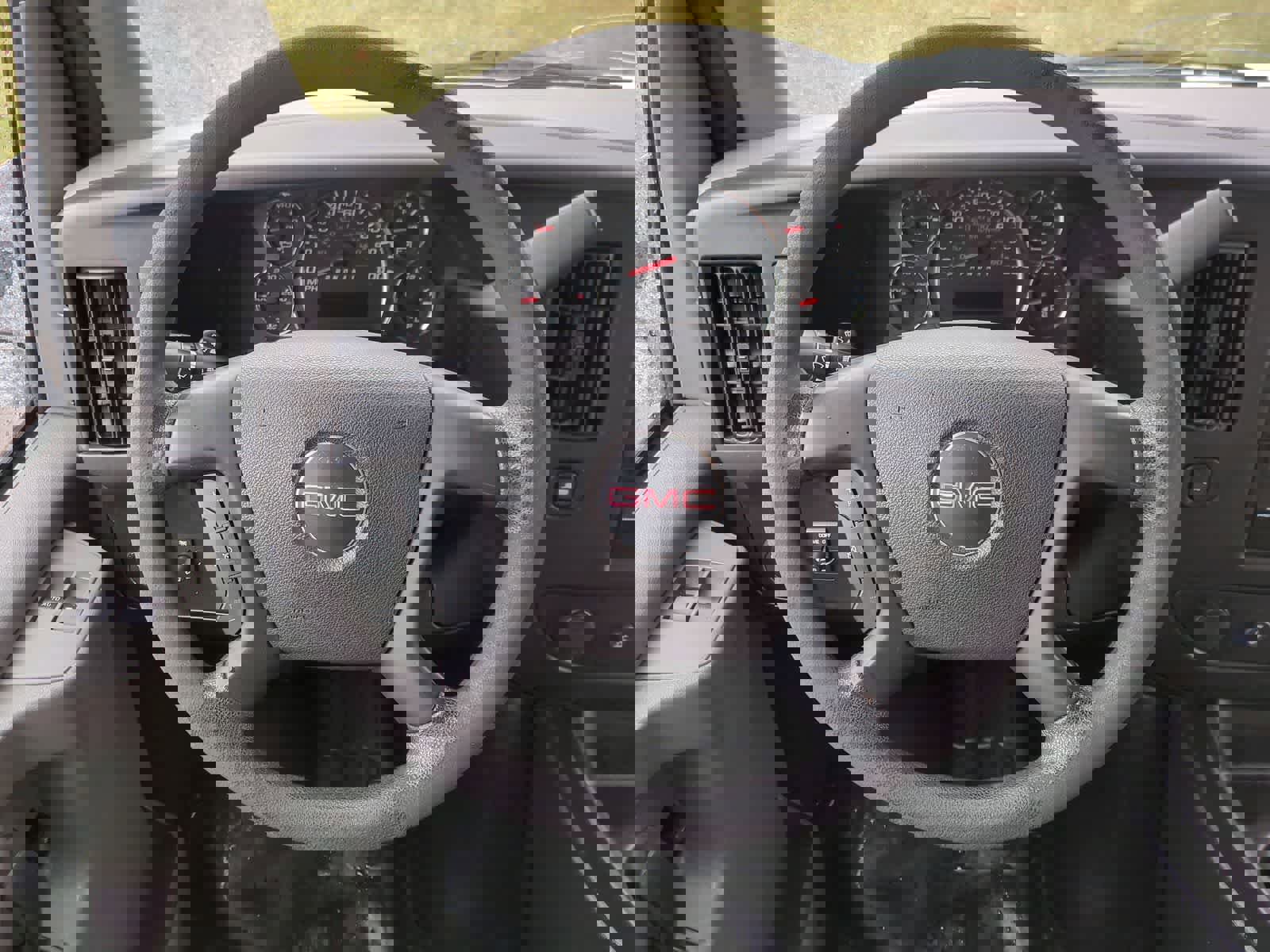 Used 2013 GMC Savana 3500 image 19