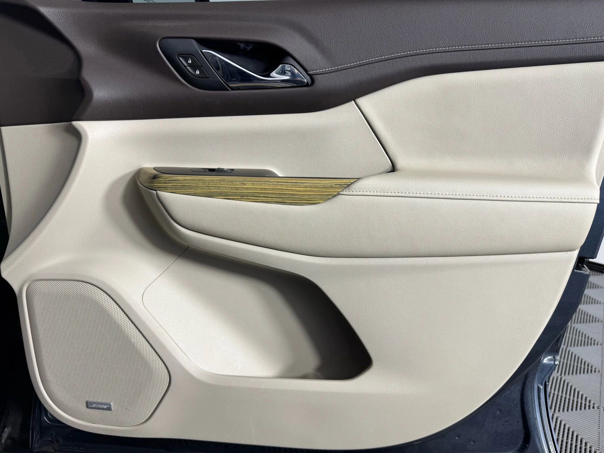 Used 2019 GMC Acadia Denali w/ Technology Package image 46