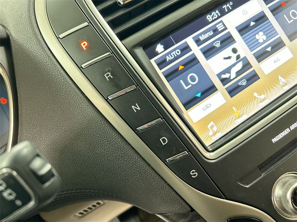 Used 2019 Lincoln Nautilus Reserve image 18