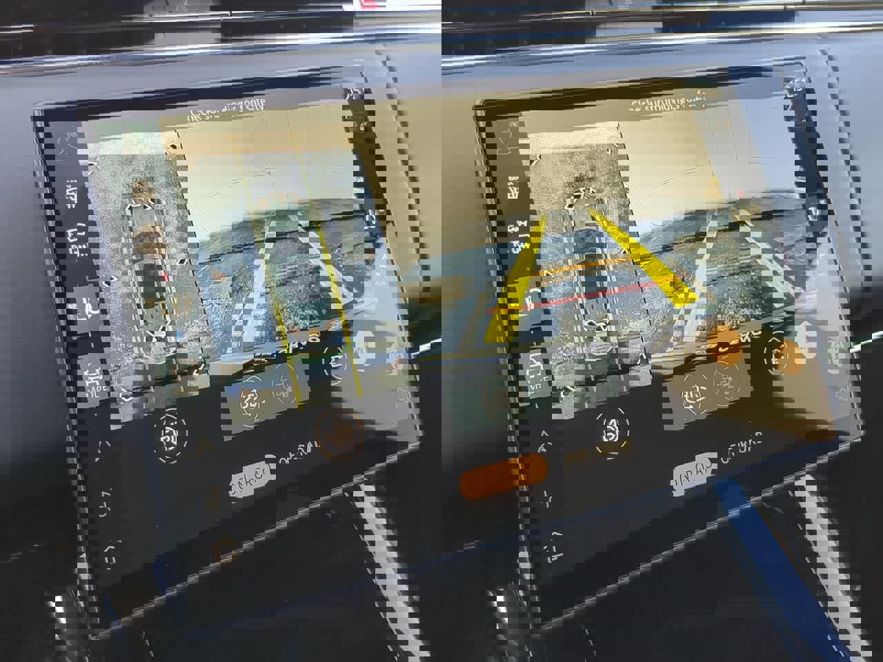 Certified 2025 Land Rover Range Rover Sport SE image 32