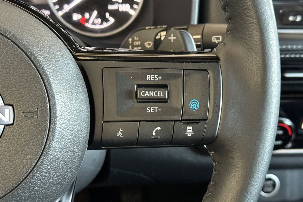 Used 2022 Nissan Rogue SL w/ SL Premium Package image 30