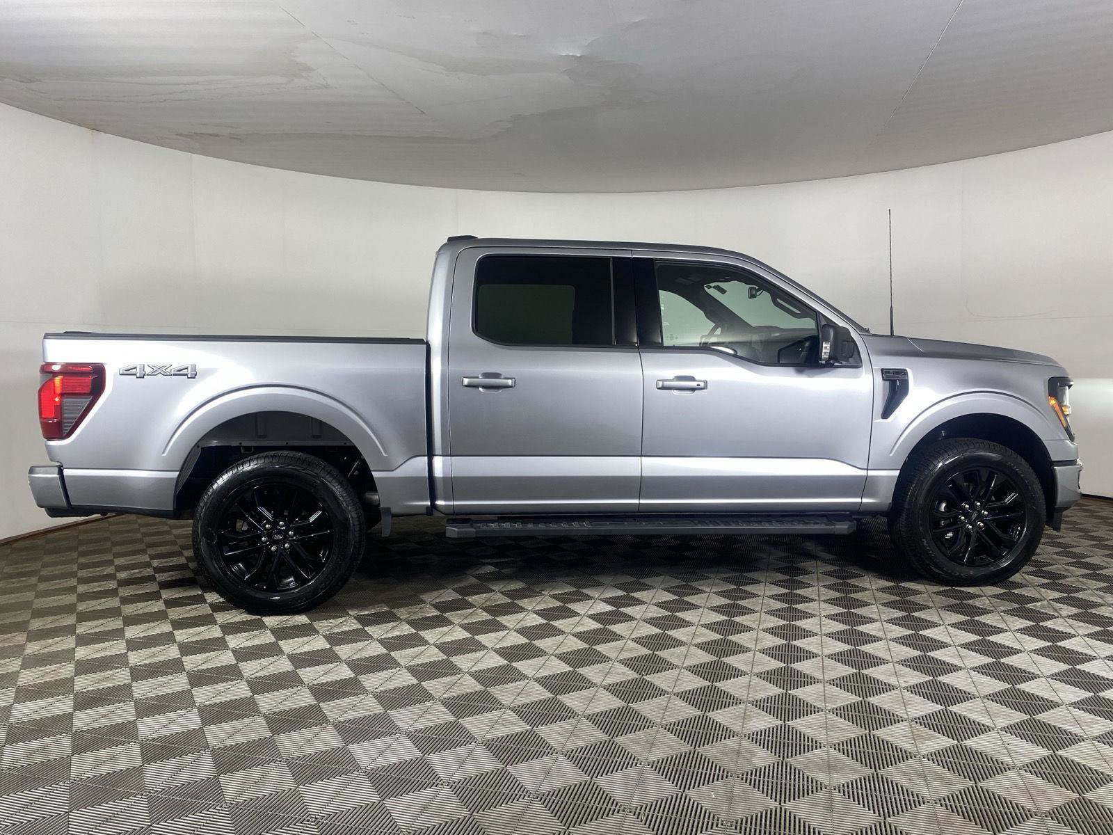 New 2026 Ford F150 XLT w/ Equipment Group 302A MID AWD/4WD image 37