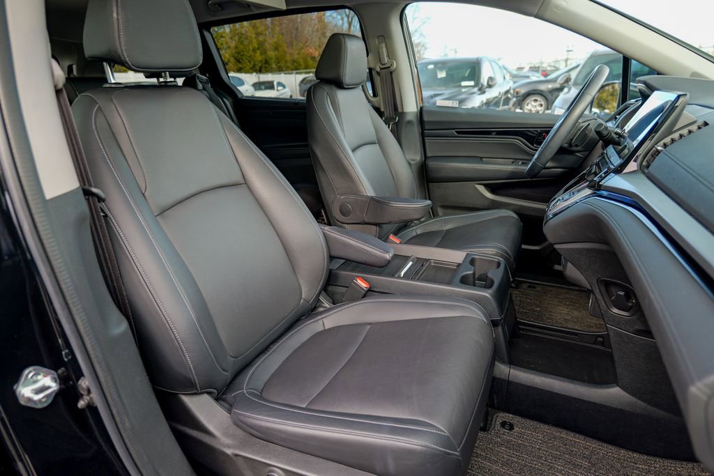 Used 2023 Honda Odyssey Touring image 41