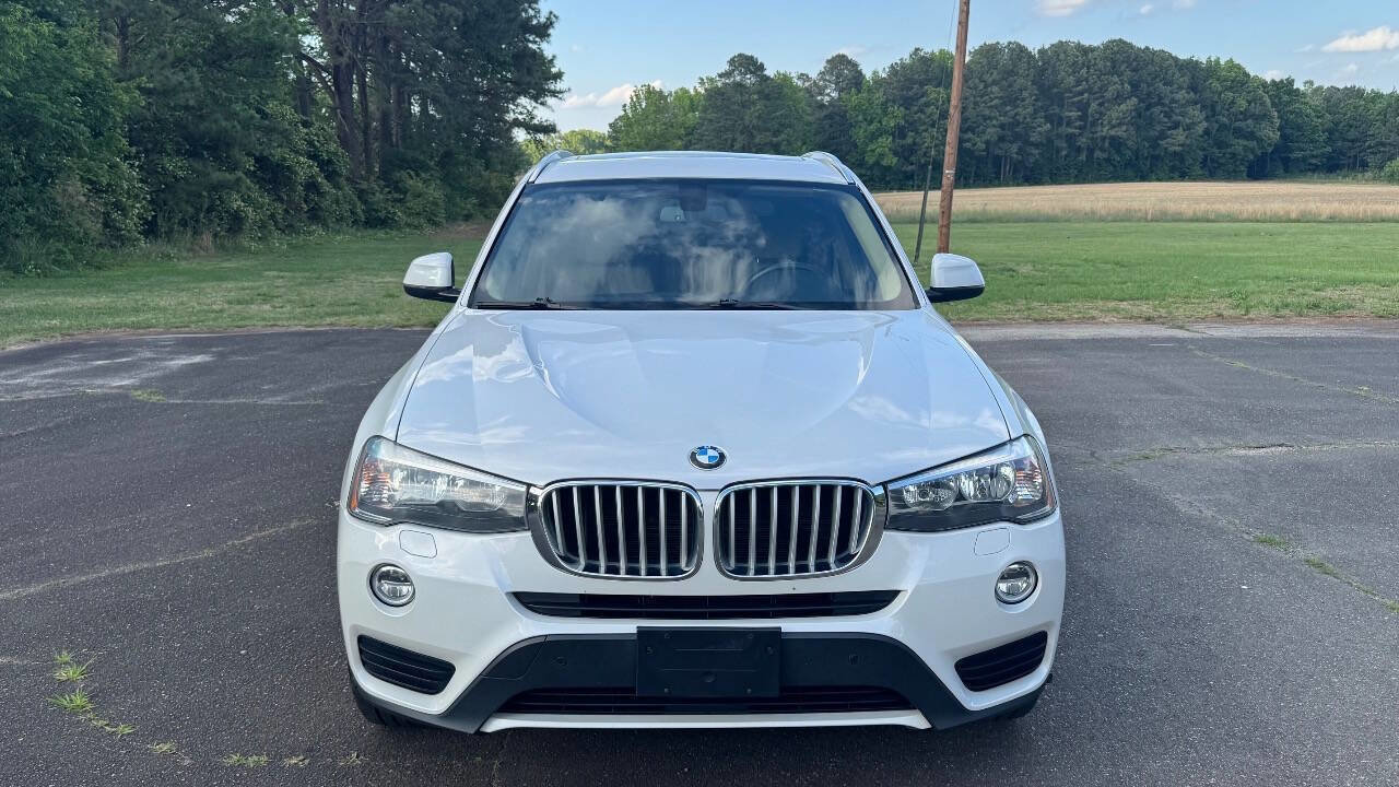 Used 2017 BMW X3 sDrive28i RWD image 3