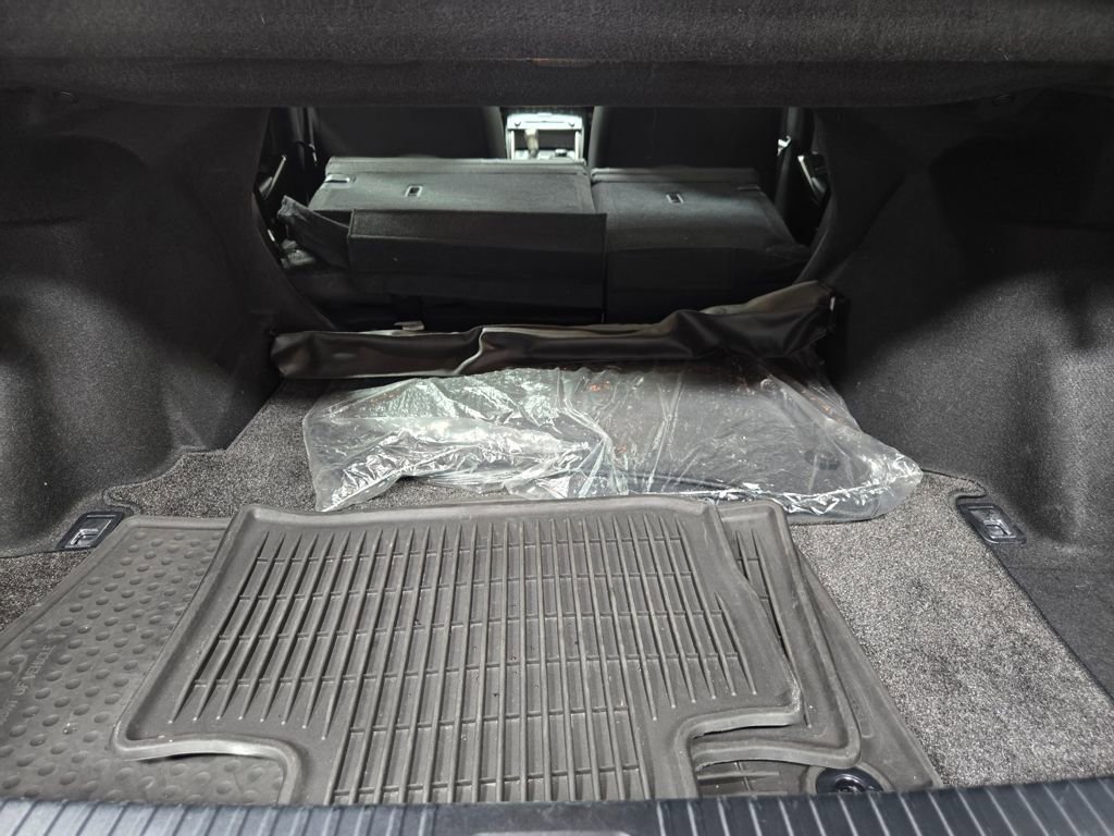 Used 2016 Lexus IS 300 AWD w/ Premium Package image 44