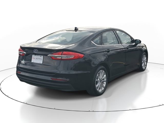 Used 2020 Ford Fusion SE image 4