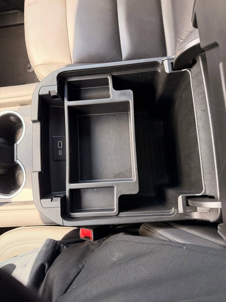Used 2024 Chevrolet Suburban LT AWD/4WD image 23