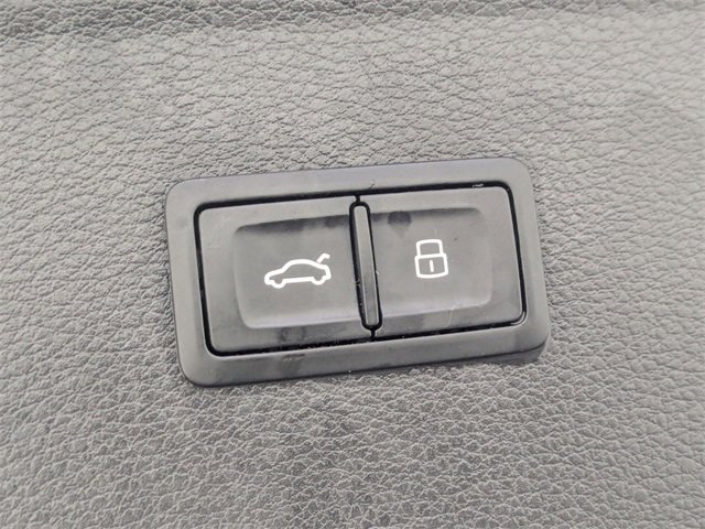 Used 2018 Audi Q5 2.0T Premium Plus w/ Premium Plus Package image 31