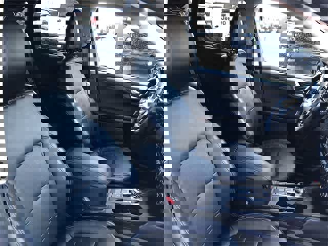 Used 2020 Ford Escape Titanium image 31