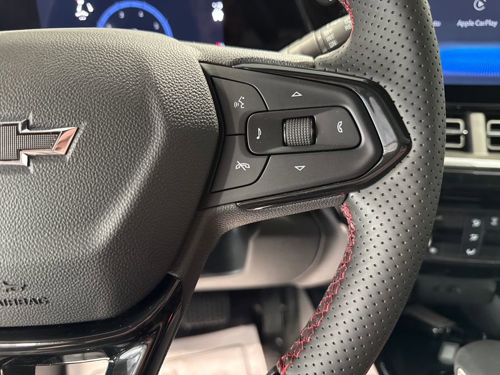 New 2026 Chevrolet Trax RS w/ Sunroof Package FWD image 6