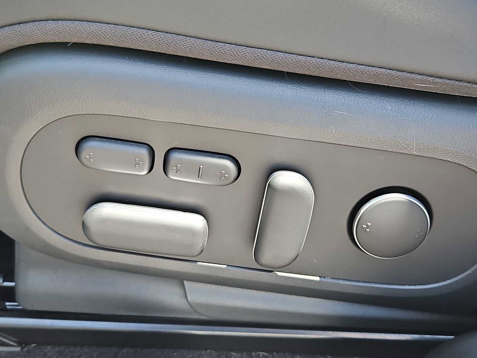 Certified 2024 Hyundai Ioniq 5 Limited RWD image 17