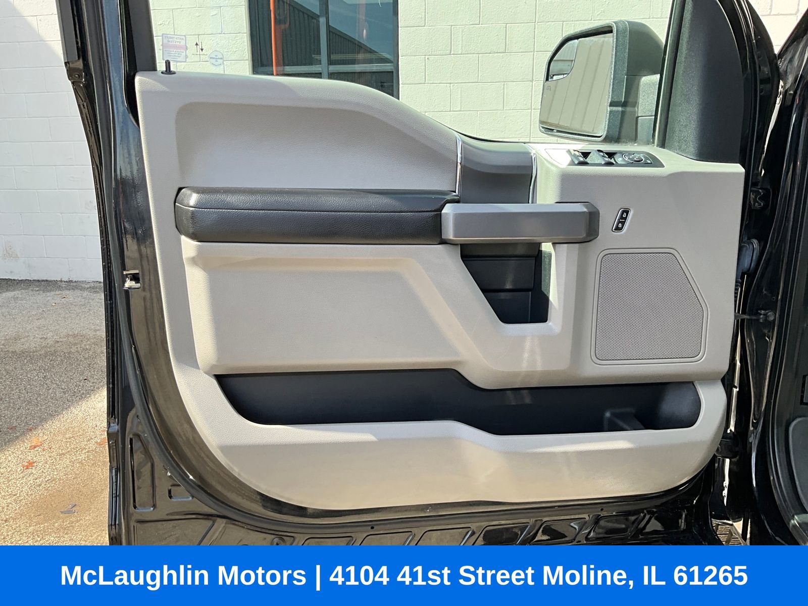Used 2020 Ford F150 XLT w/ Equipment Group 302A Luxury AWD/4WD image 25