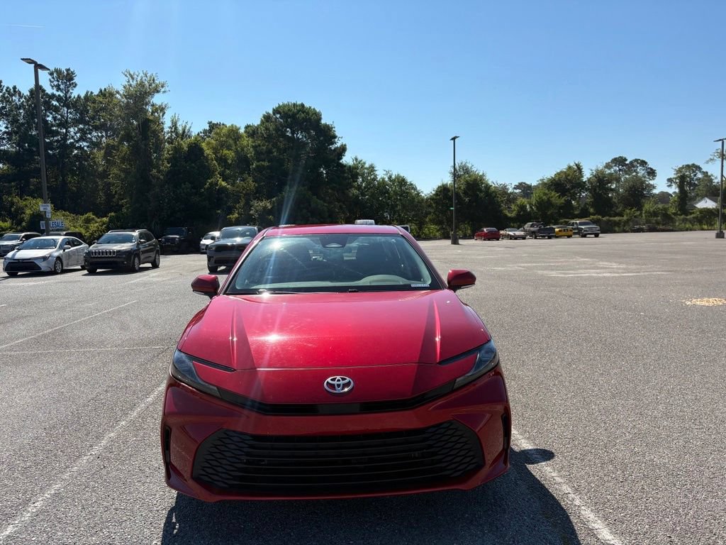 Used 2025 Toyota Camry LE FWD image 8