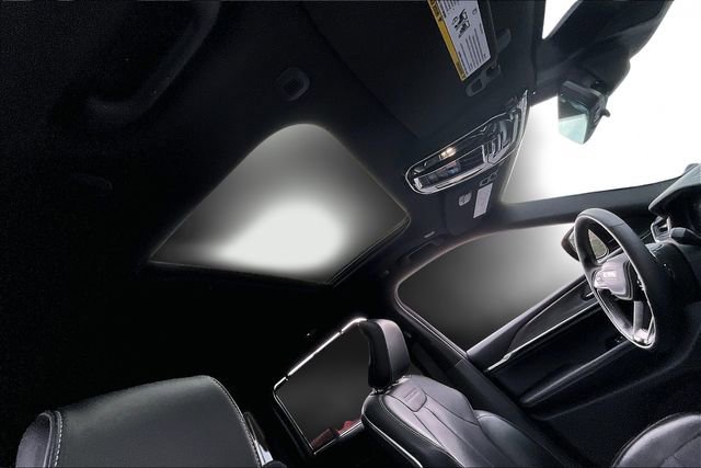 Used 2023 Jeep Grand Cherokee Overland w/ Advanced Protech Group III image 19