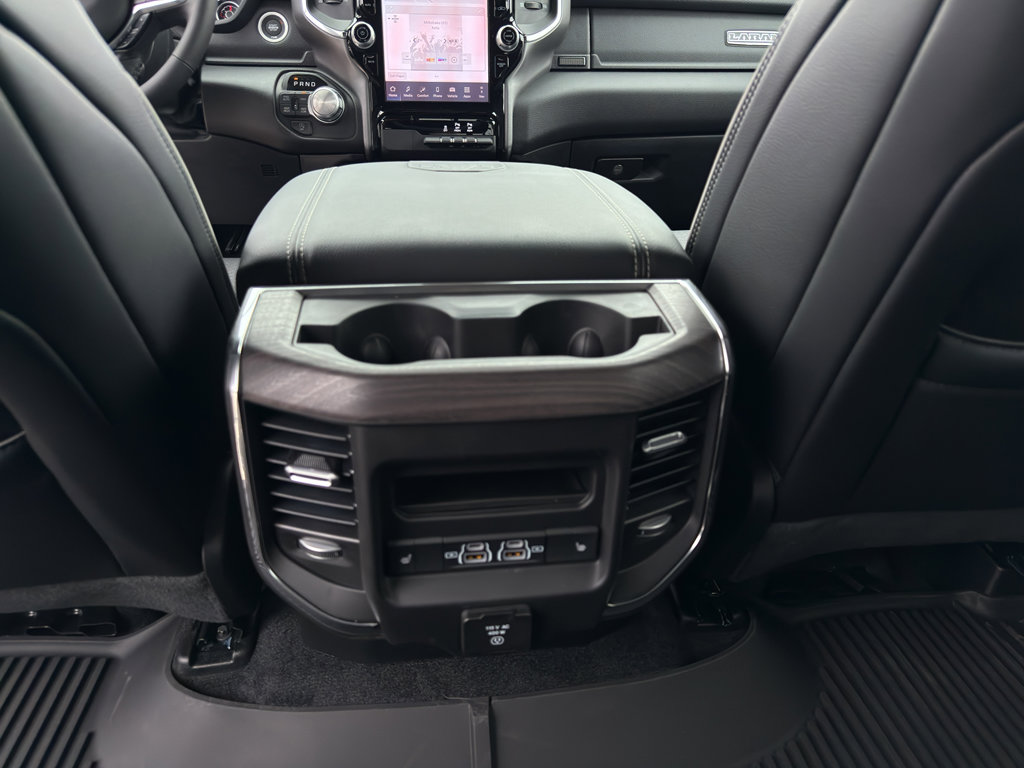 New 2026 RAM 1500 Laramie AWD/4WD image 33