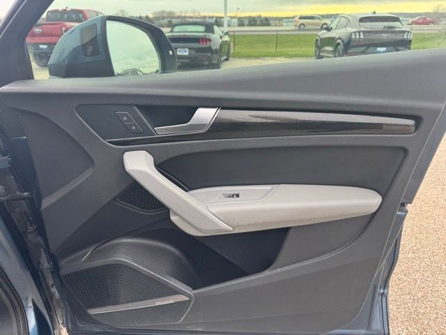 Used 2018 Audi Q5 2.0T Premium Plus w/ Premium Plus Package image 37