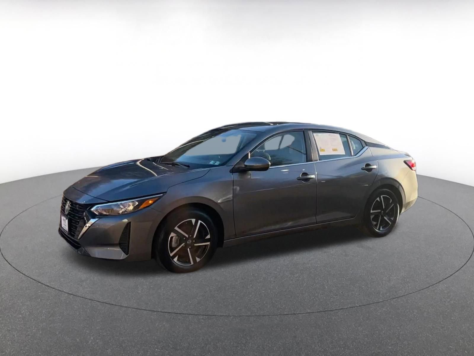 Used 2025 Nissan Sentra SV FWD image 8