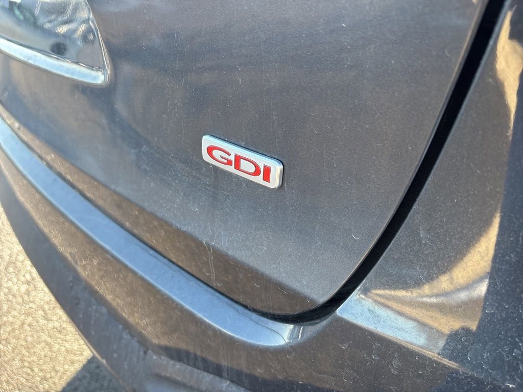 Used 2017 Kia Sorento LX w/ LX Convenience Package image 5