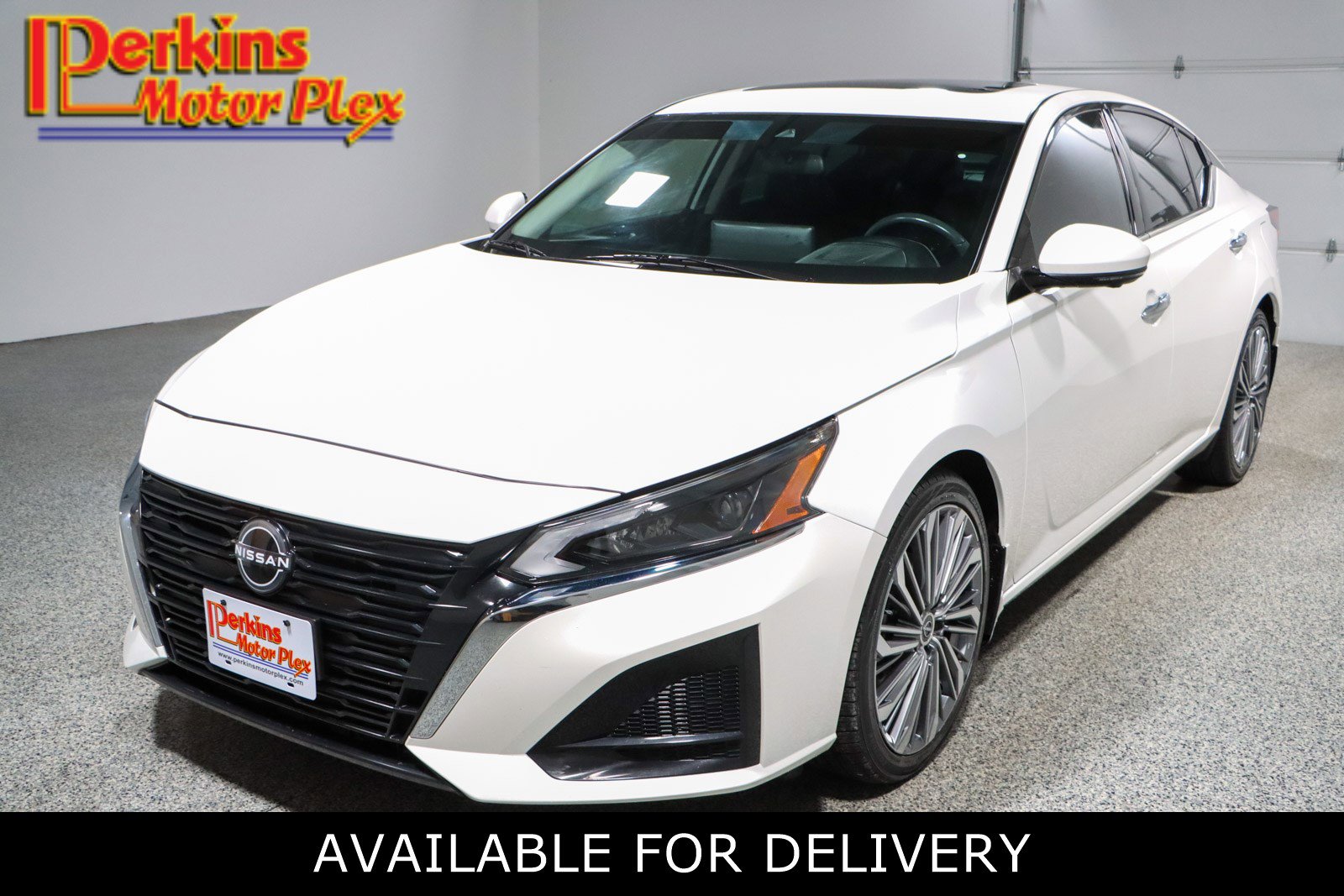 Used 2024 Nissan Altima 2.5 SL image 1