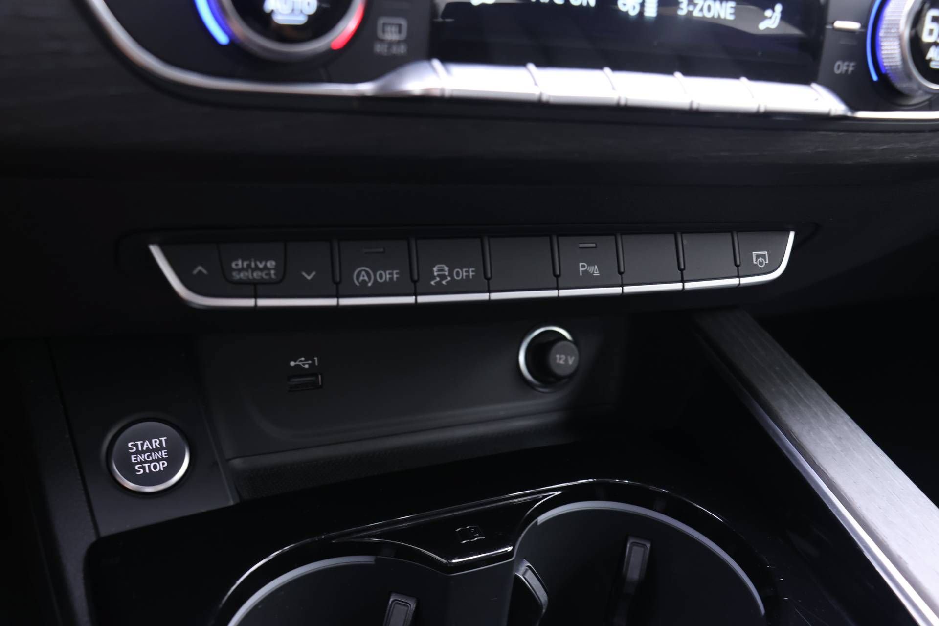 Certified 2021 Audi A4 2.0T Premium w/ Convenience Package AWD/4WD image 9