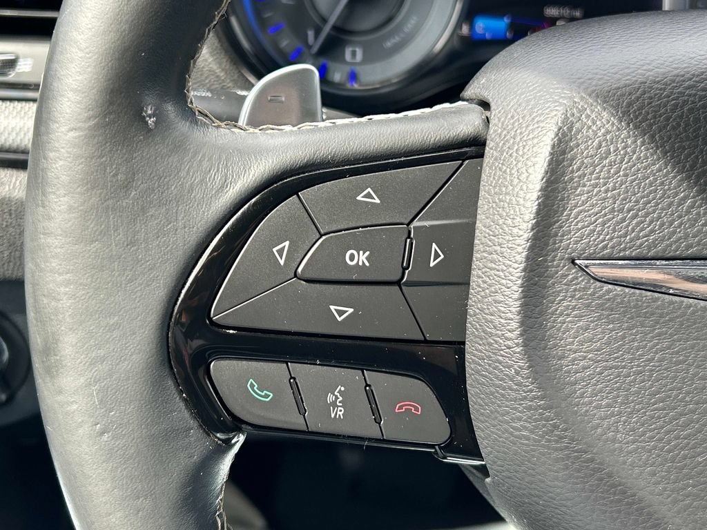 Used 2016 Chrysler 300 S AWD/4WD image 22