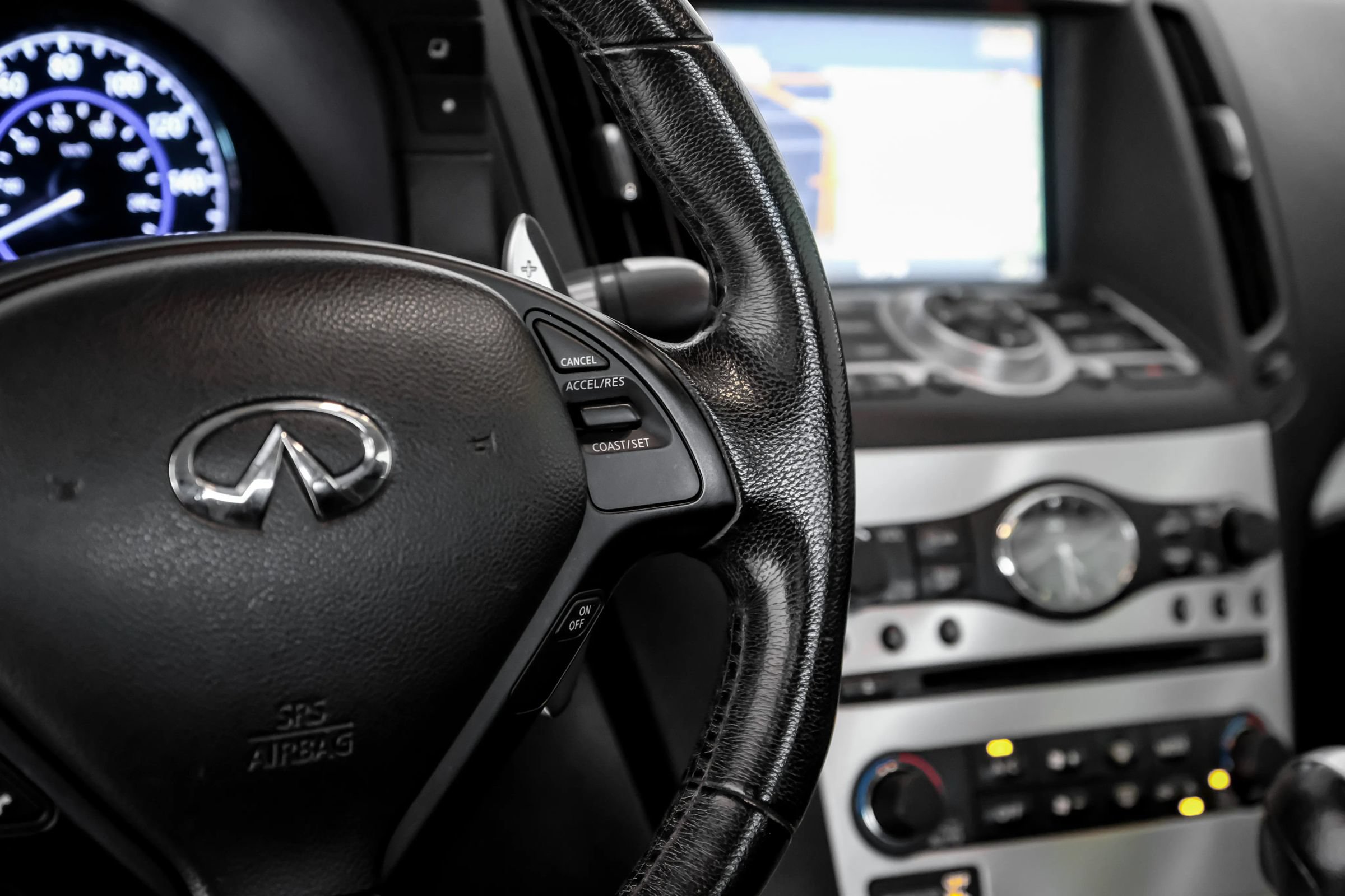 Used 2012 INFINITI G37 Convertible w/ Premium Pkg RWD image 15