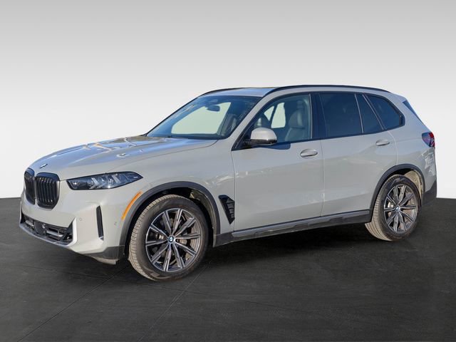 Certified 2025 BMW X5 xDrive40i w/ Parking Assistance Package image 4