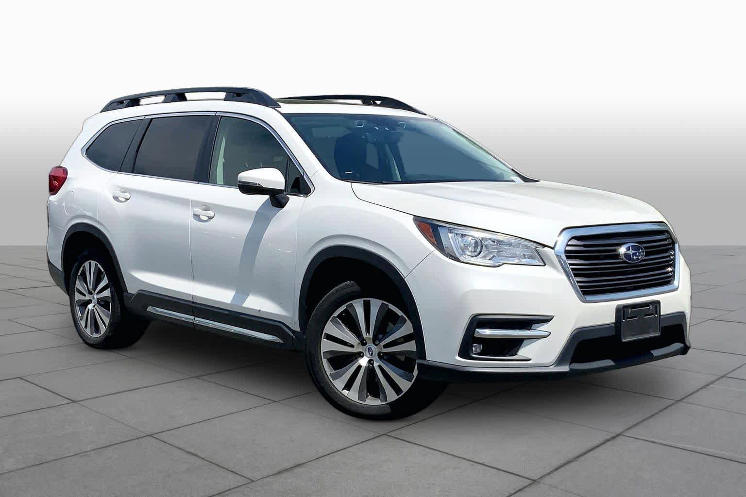 Used 2020 Subaru Ascent Limited w/ Technology Package AWD/4WD image 3