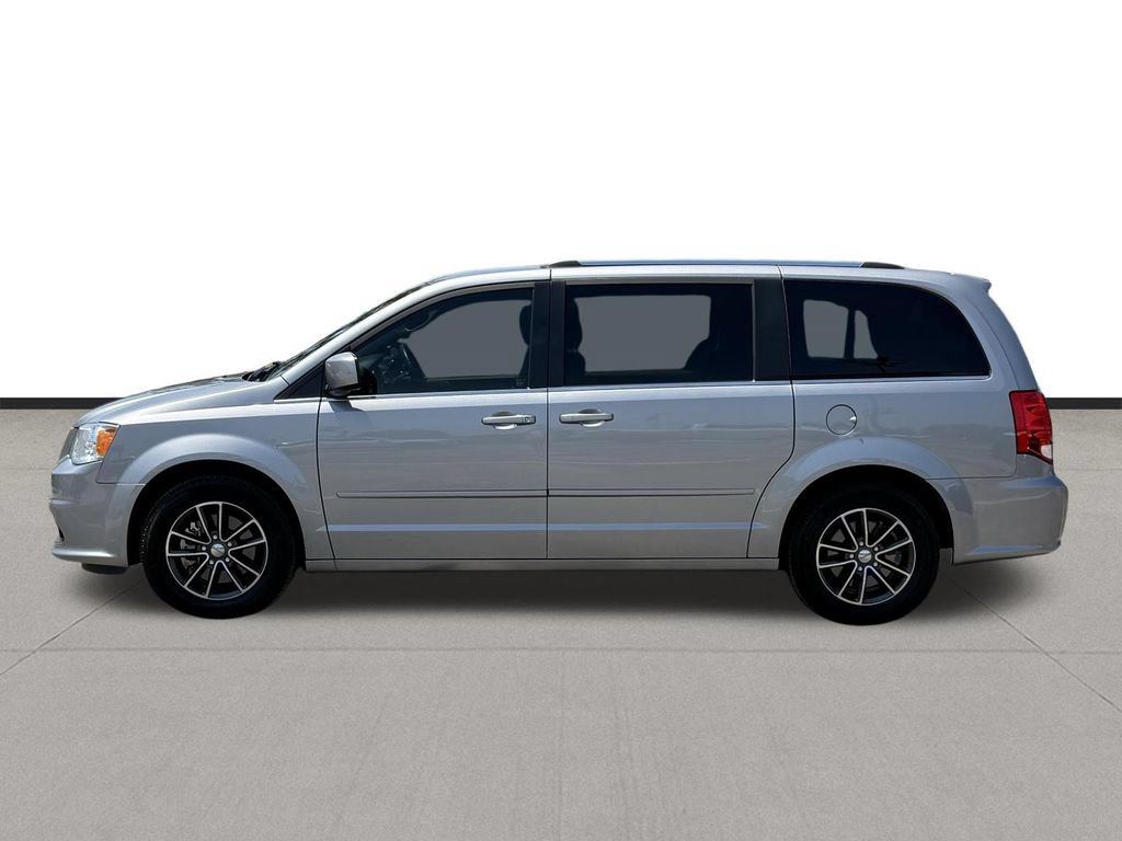 Used 2016 Dodge Grand Caravan SXT FWD image 8
