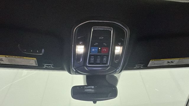 Used 2024 Jeep Grand Cherokee Limited 4xe AWD/4WD image 25
