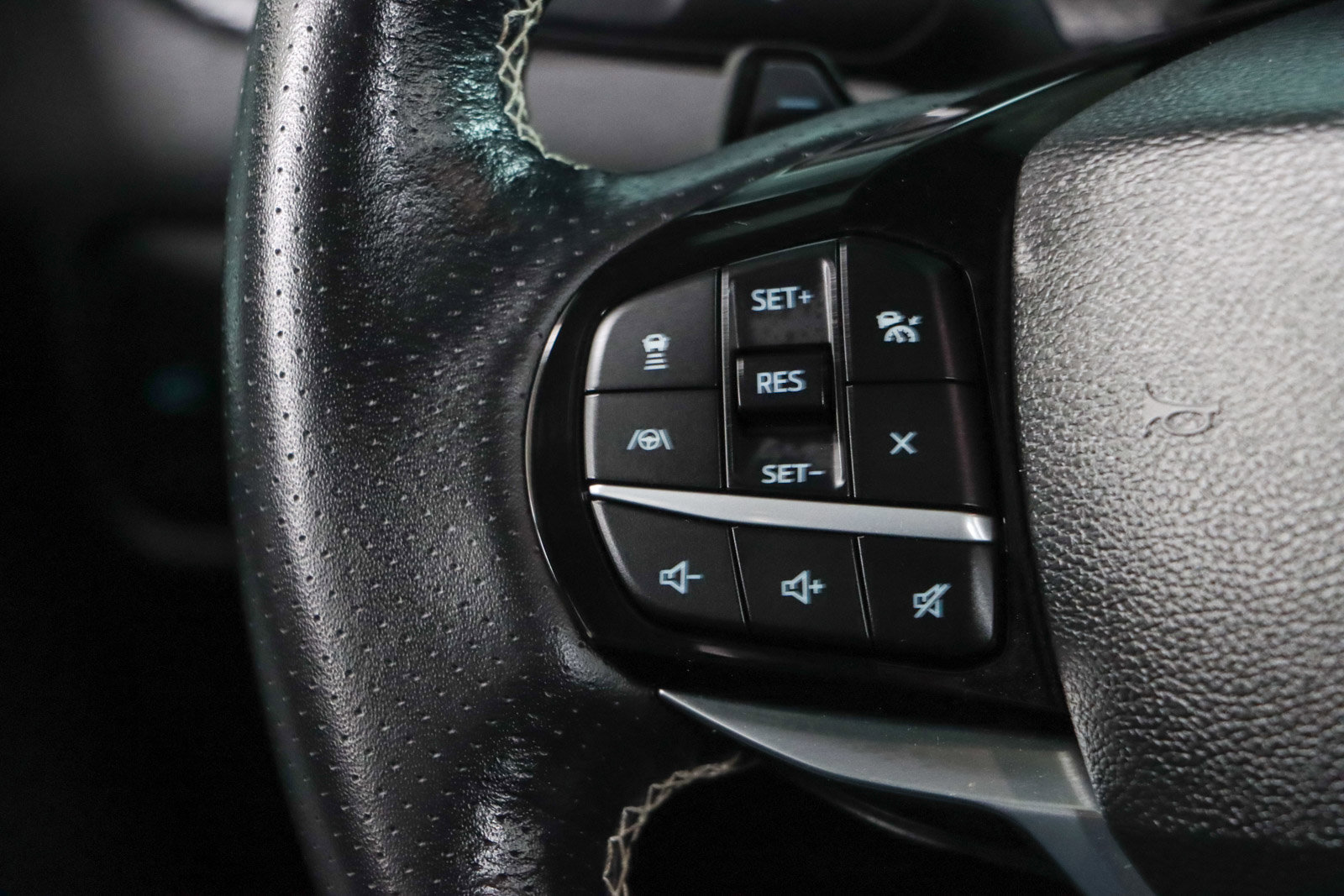 Used 2023 Ford Explorer ST w/ Equipment Group 401A AWD/4WD image 13