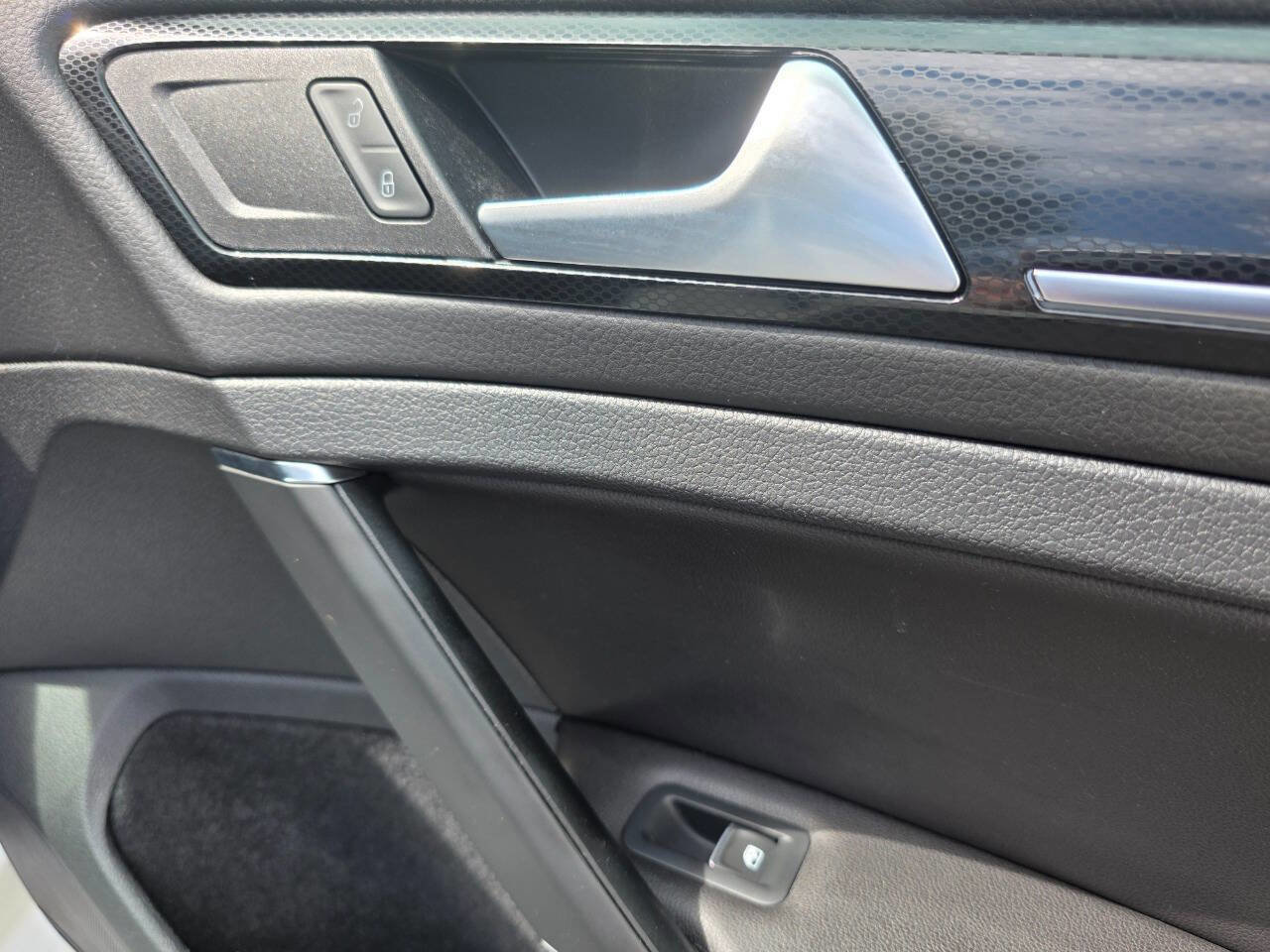 Used 2016 Volkswagen Golf SEL w/ Lighting Package (SEL) image 32