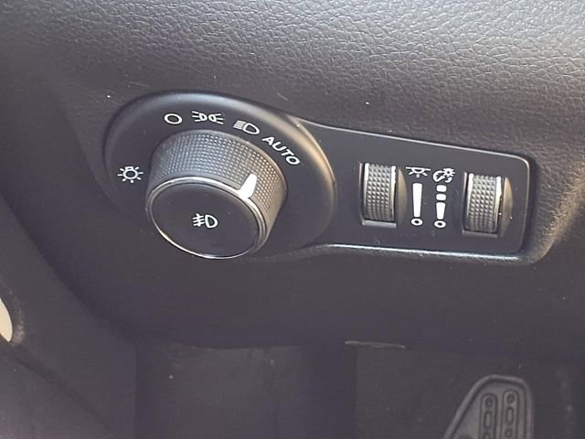 Used 2022 Jeep Compass Limited AWD/4WD image 25