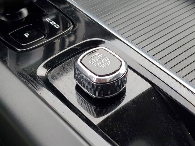 Used 2024 Volvo S60 B5 Core image 22