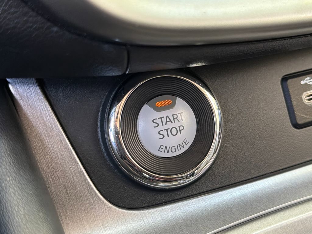 Used 2024 Nissan Murano SV image 5