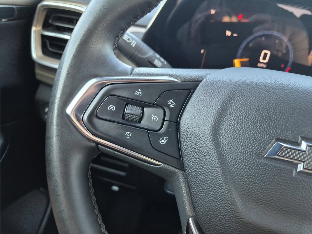 Used 2024 Chevrolet TrailBlazer ACTIV w/ Driver Confidence Package AWD/4WD image 18