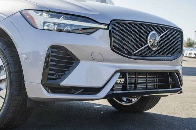 New 2026 Volvo XC60 T8 Plus image 14