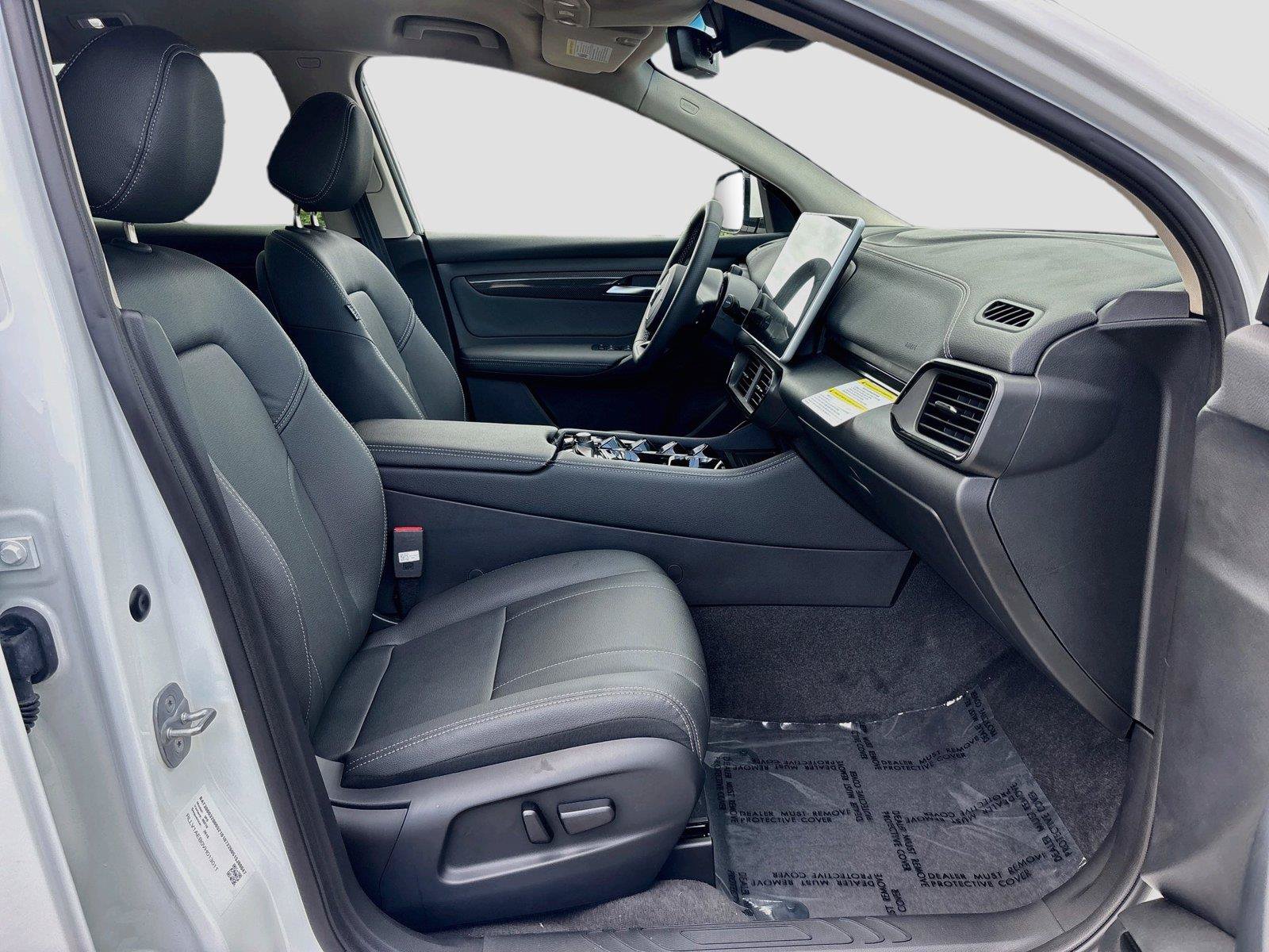 New 2027 VinFast VF 8 Eco AWD/4WD image 27