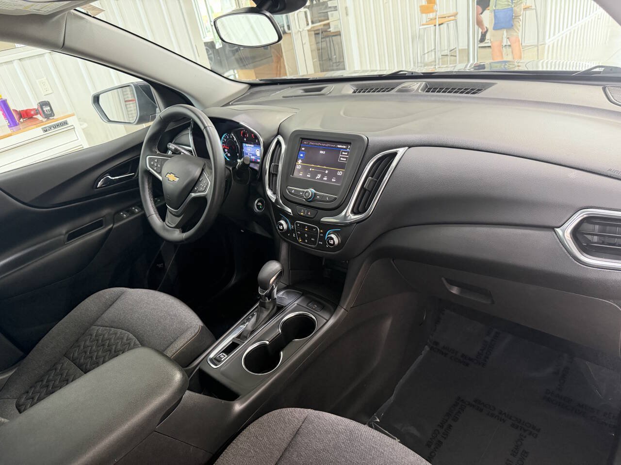 Used 2023 Chevrolet Equinox LT FWD image 25