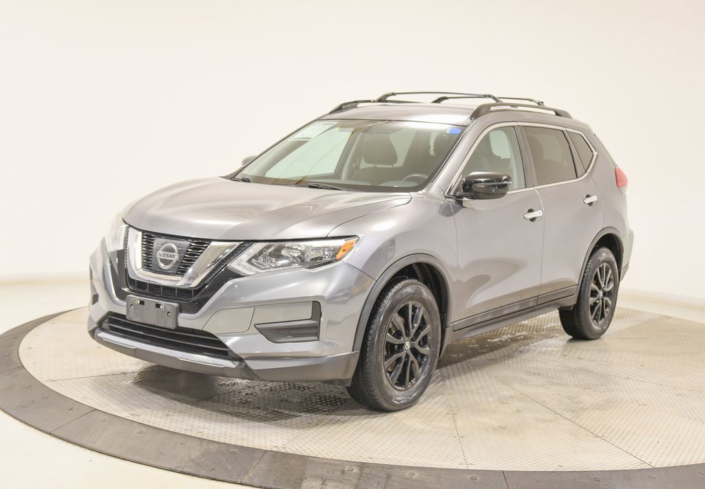 Used 2017 Nissan Rogue SV w/ Midnight Edition image 6