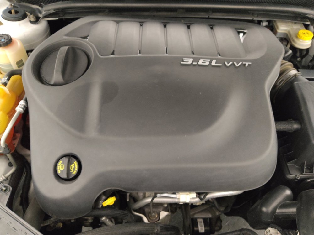 Used 2014 Chrysler 200 Touring image 30