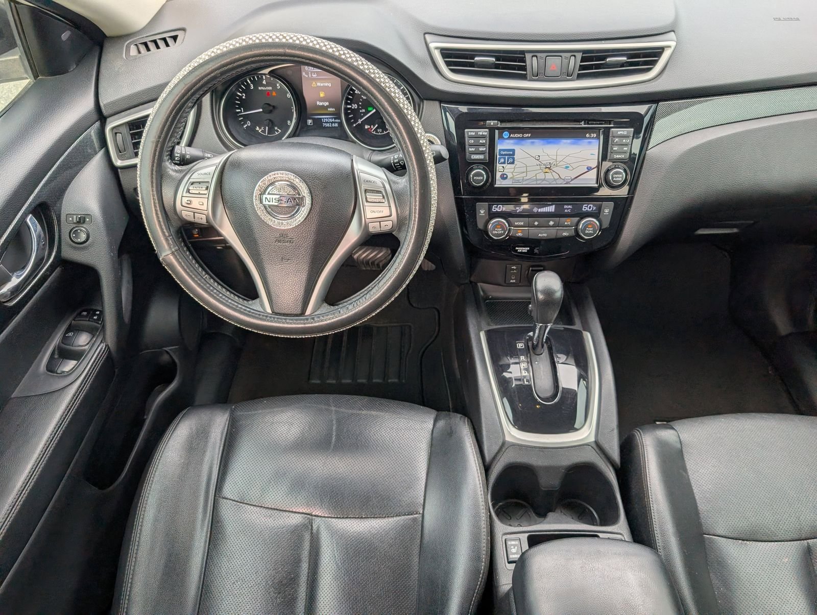 Used 2015 Nissan Rogue SL w/ SL Premium Package FWD image 6